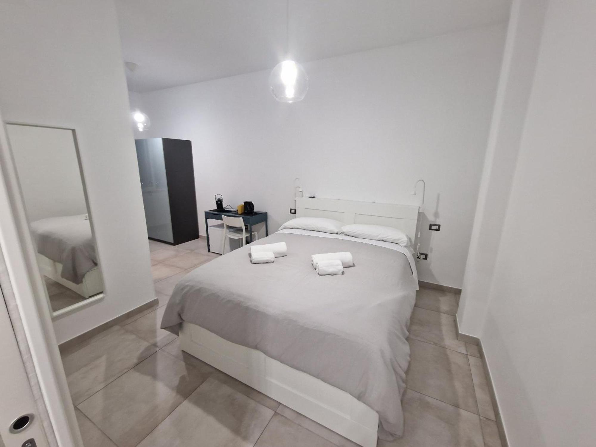 Neapolitan Skyscraper Suites Bagian luar foto