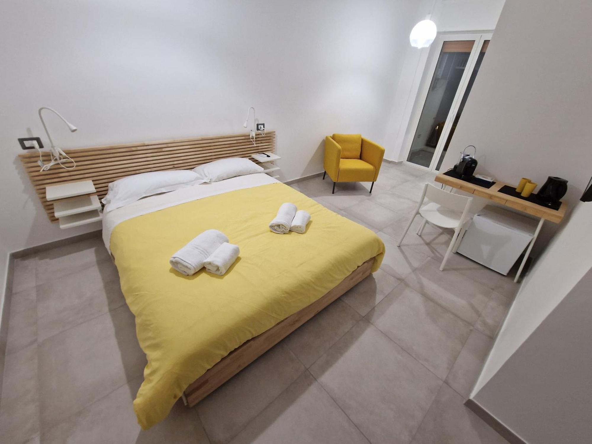 Neapolitan Skyscraper Suites Bagian luar foto
