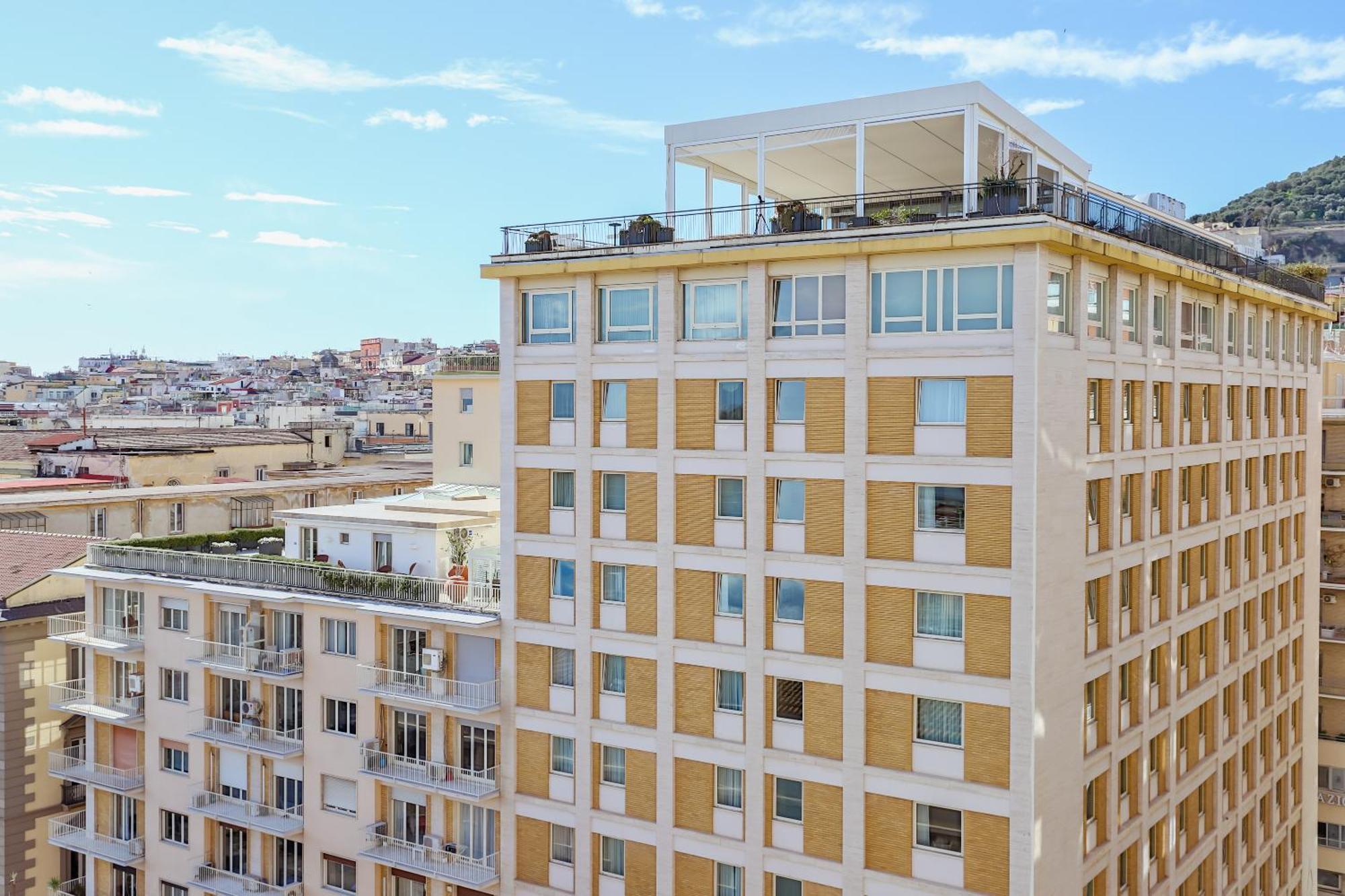 Neapolitan Skyscraper Suites Bagian luar foto