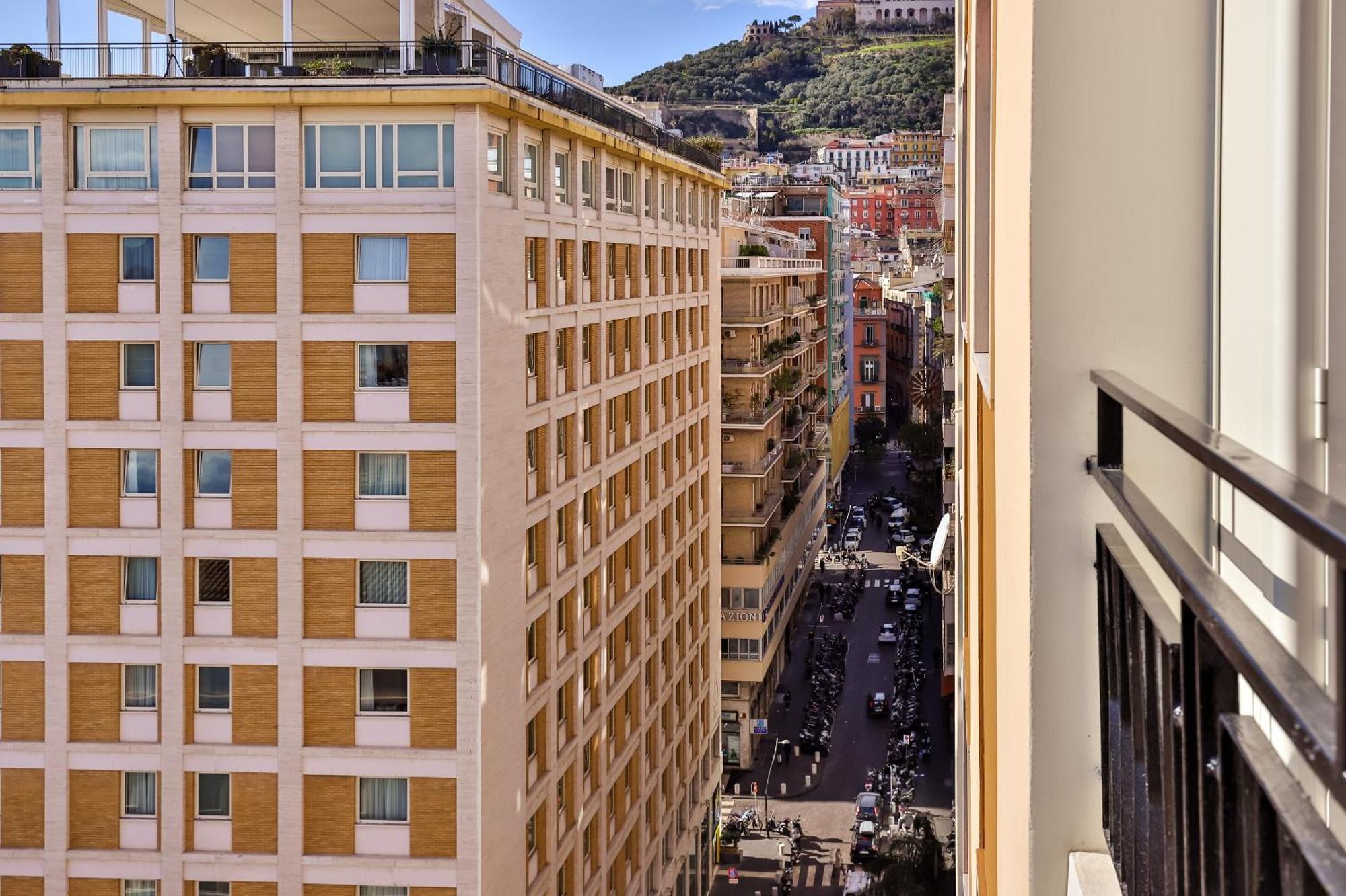 Neapolitan Skyscraper Suites Bagian luar foto